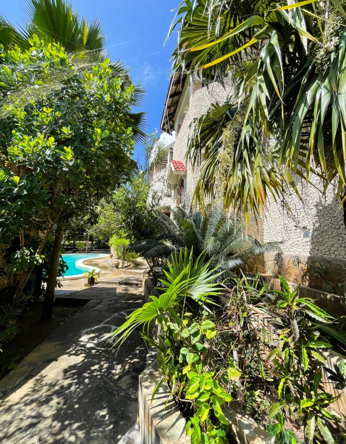 Tembo Village Watamu Exterior photo