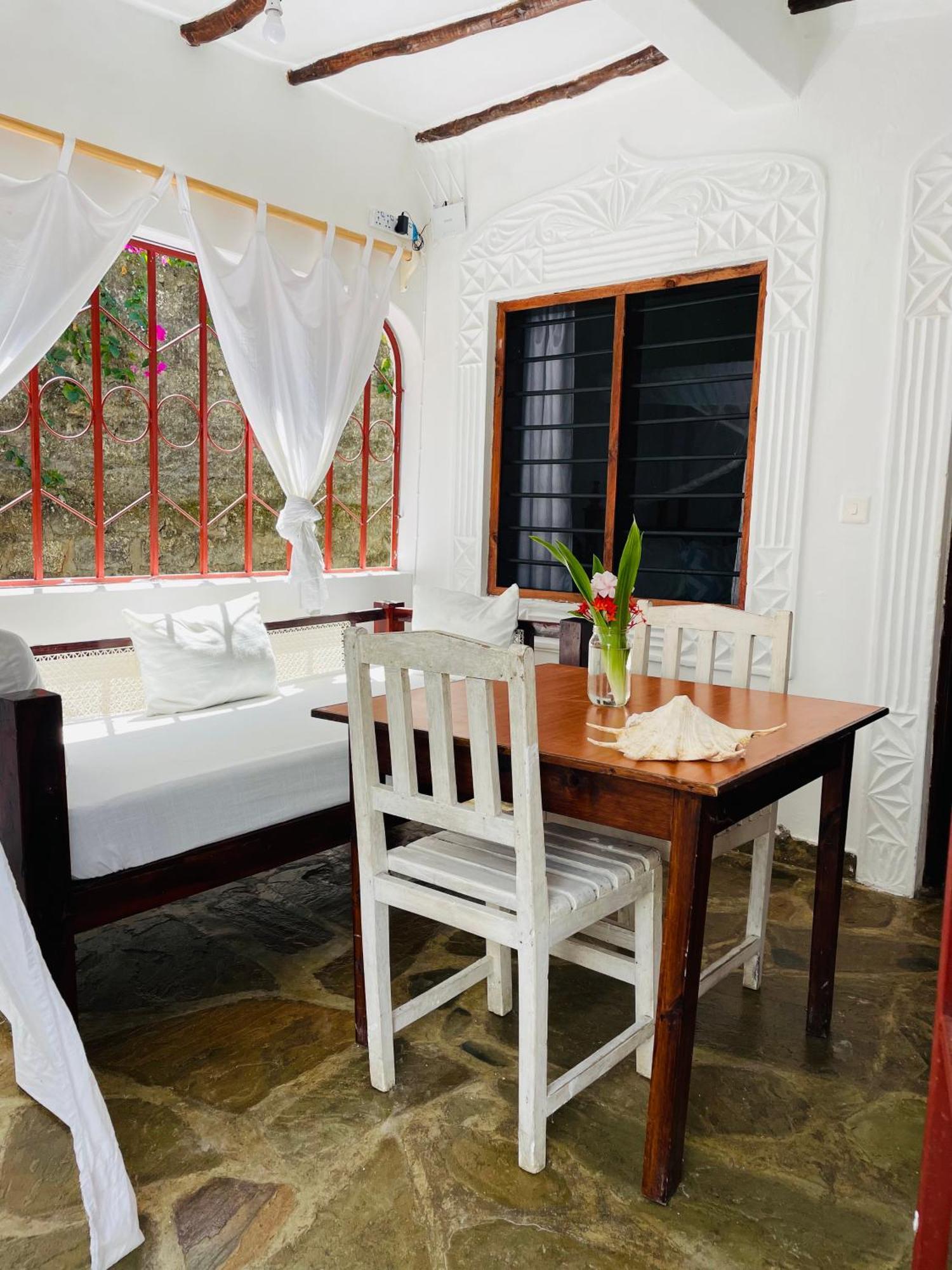 Tembo Village Watamu Exterior photo